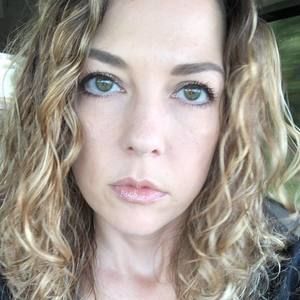 Meet your Posher, Carie